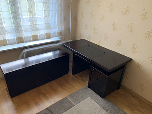 Italia kirjutuslaud ja kummut (1 foto / 4)