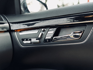 Mercedes-Benz S500 Long 4-matic Designo (9 foto / 13)