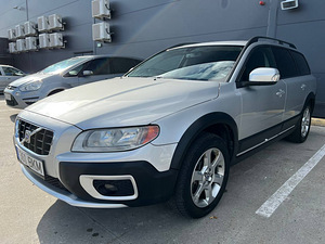 Volvo XC70 2.4 D5 136kw (2 foto / 11)