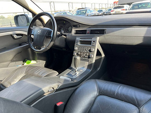 Volvo XC70 2.4 D5 136kw (6 foto / 11)