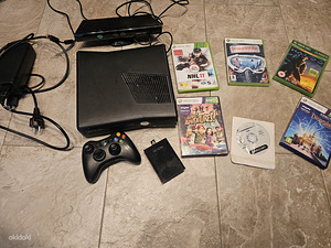 Xbox 360 Slim 250GB Kinect + 6 CD xbox360 kinect (1 foto / 1)