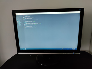 M: lauaarvuti+monitor (2 foto / 3)