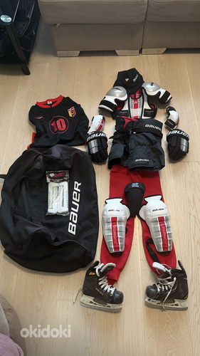 Комплект для хоккеиста Bauer возраст от 4-6 лет(18-27кг)