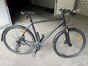 Cube Tonopah 28" hübriidjalgratas 58 raam (5 foto / 10)