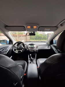 Продается Hyundai ix 35 (5 фото из 6)