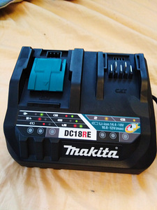 Makita Akulaadija DC18RE (2 foto / 2)