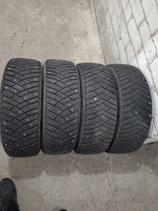185/60/R15 GOODYEAR ULTRAGRIP (2 foto / 5)