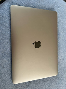 Apple Macbook air 2018 Retina (2 foto / 3)