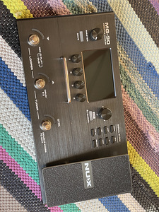 Nux MG-30 (1 foto / 1)