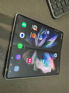 Samsung Fold3 256gb (3 foto / 6)