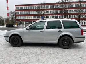 Volkswagen Golf 1.6 (2 foto / 10)
