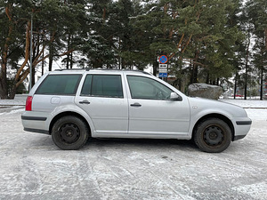 Volkswagen Golf 1.6 (7 foto / 10)