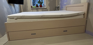 Voodi, madratsi suurus 120x200, võidi ise 208x126 (3 foto / 3)