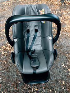 Maxi cosi turvahäl (1 foto / 4)