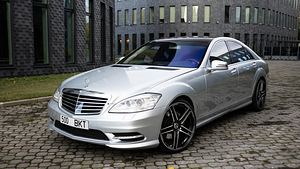 Mercedes-Benz S 500 AMG Facelift 5.5 V8 285kW (3 foto / 14)