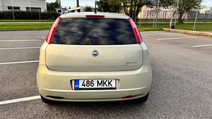 Fiat Punto 1.4 57kw, 2007 (4 foto / 11)