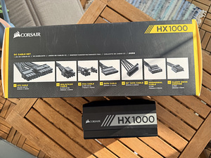 Блок питания Corsair HX1000 Platinum 1000W (4 фото из 4)