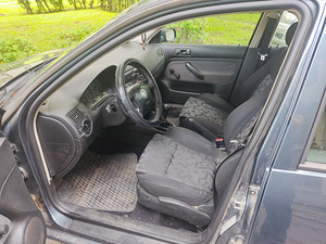 Продам Volkswagen golf (5 фото из 8)
