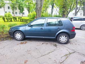Volkswagen Golf 1.4 55kV (2 foto / 8)