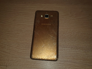 Samsung telefon varuosadeks (2 foto / 3)