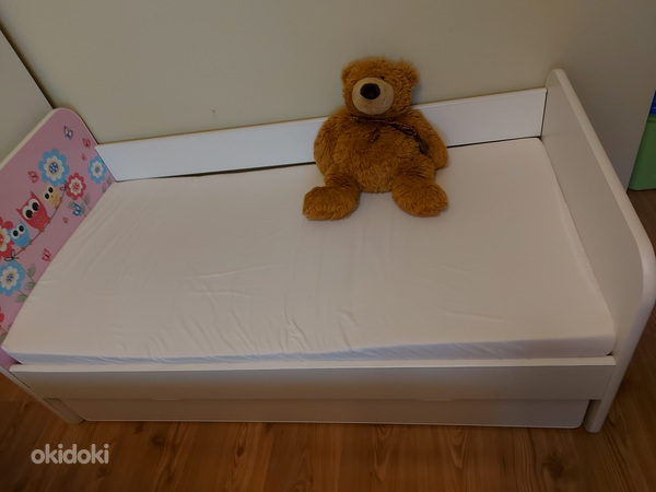 Детская кровать и шкаф для одежды (фото #3)