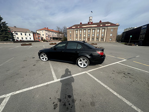 BMW 530d 2008a 173 kw manual (2 foto / 13)