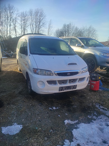 Hyundai h1 (1 foto / 2)