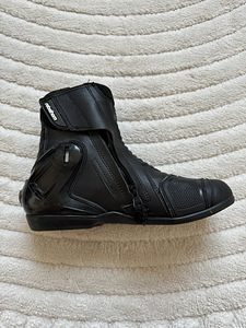 Motosaapad Rebelhorn Fuel II 45 (3 foto / 3)