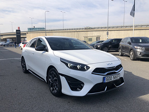 Kia ProCeed GT-LINE 1.5 118kW 2024 (2 foto / 14)