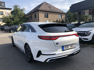 Kia ProCeed GT-LINE 1.5 118kW 2024 (4 foto / 14)