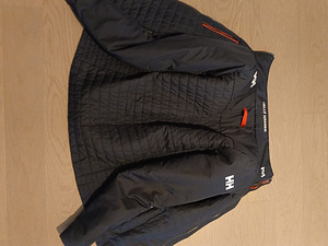 Куртка Helly Hansen, размер M (2 фото из 5)