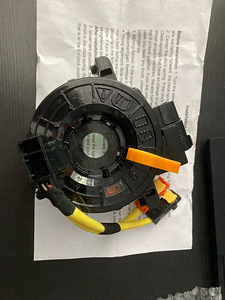 Toyota Prius 04-09 spiraalkaabel (clock spring) (1 foto / 3)