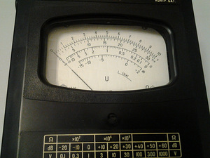 Вольтметр-В-7-36 (2 фото из 3)