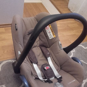 Vanker MaxiCosi Mura Plus 4 + Maxi Cosi cabriofix turvahäll (8 foto / 8)