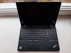 Lenovo T15 (1 foto / 9)