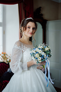 Продам свадебное платье (3 фото из 4)
