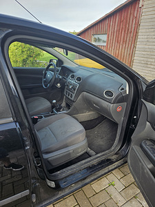 Ford Focus 2006 disel (4 foto / 7)
