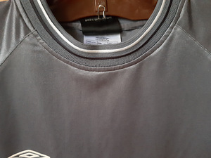 T-särk UMBRO (7 foto / 7)