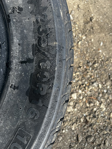 235/60 R16 (2 foto / 2)