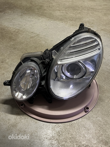 Mercedes-Benz E320 Esituli Bi-Xenon,W211, Juhipoolne / Vasak