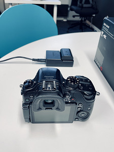 Panasonic Lumix GH4 MFT 4K filmikaamera/fotokaamera, 2 akut (2 foto / 2)