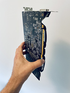 MSI Radeon RX580 8GB VR-Ready 1080p gaming (5 foto / 5)