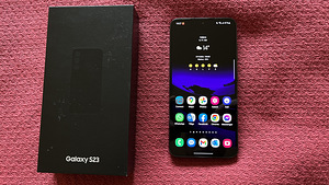 Samsung Galaxy S23 256GB (2 foto / 3)