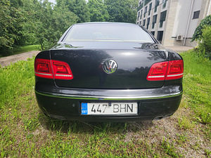 Volkswagen Phaeton (9 foto / 15)