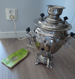 Elektriline samovar (1 foto / 5)