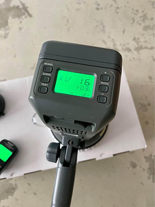 Neewer Vision5 TTL 400W Flash (4 foto / 6)