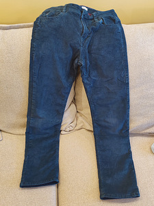 Okaidi fliisvoodriga püksid, s. 152 cm (1 foto / 2)