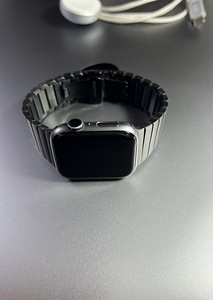 Apple Watch Series 4 GPS 44mm Graphite Aluminium aku.83% (9 foto / 10)