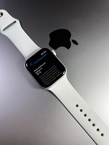 Apple Watch Series 6 GPS + LTE 44mm Aluminium Silver Aku92% (5 foto / 10)