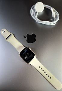 Apple Watch Series 5 GPS 40mm Aluminium Gold BH86% (3 foto / 5)
